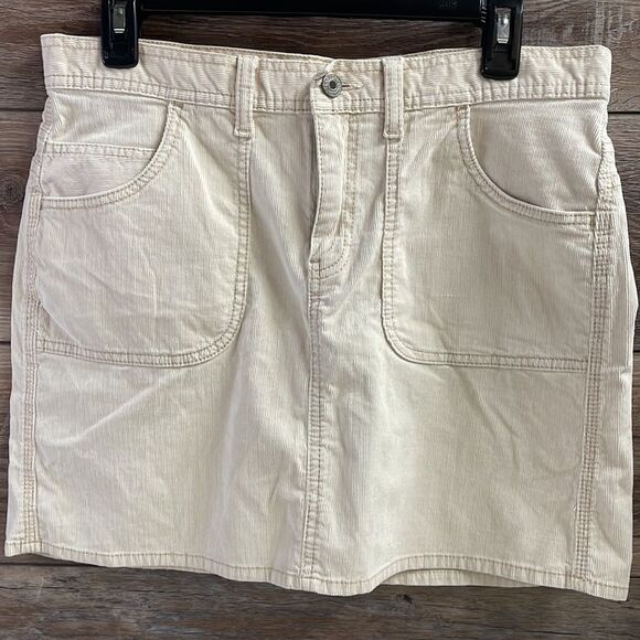 Gap Jeans High Waisted Beige Corduroy Mini Skirt, Size 10 - Picture 3 of 8
